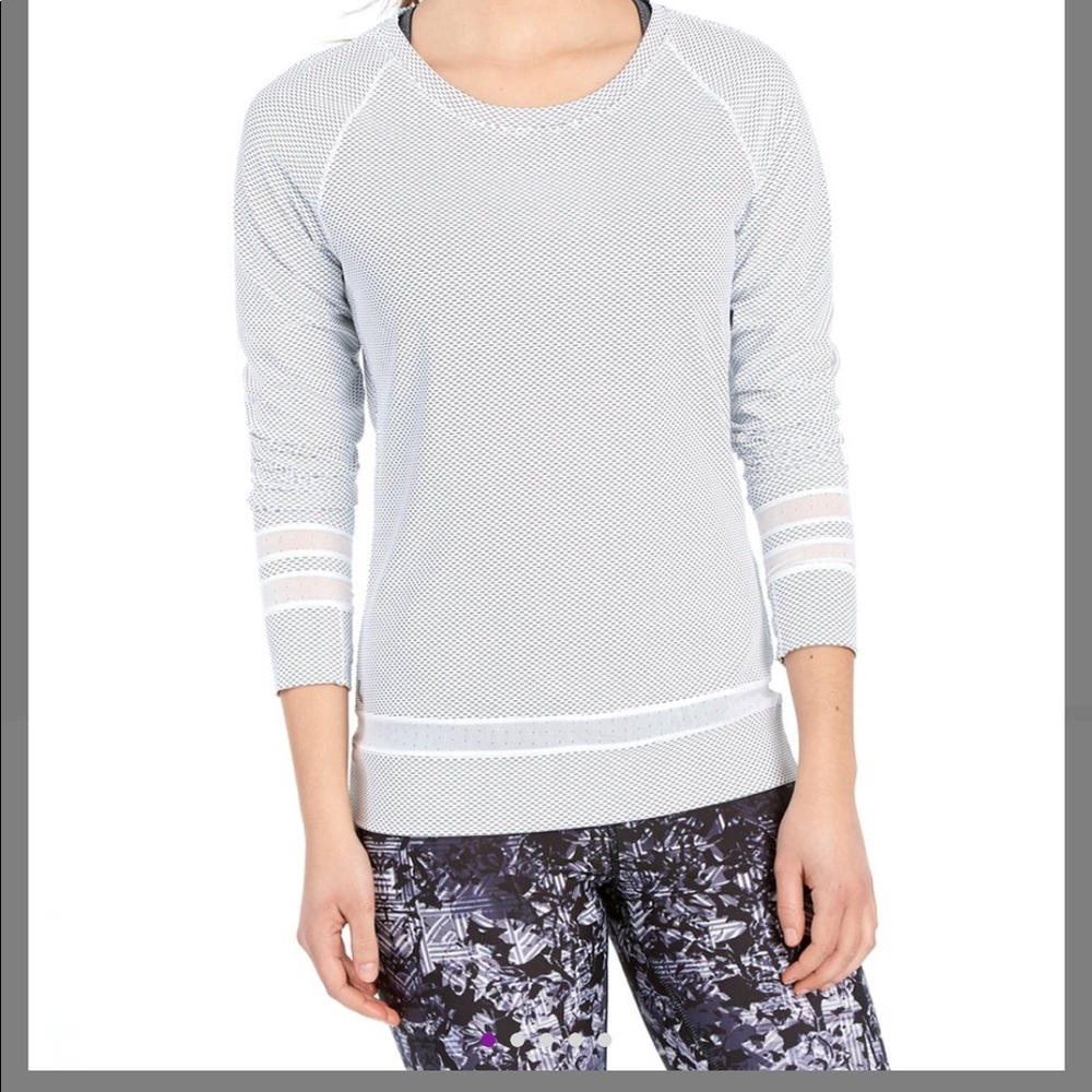 Lole Women's Zaire Size S Athletic Long Sleeve Mesh Back Athletic Breathable